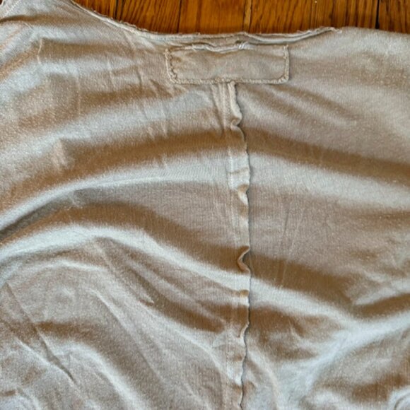 we the free raw edge oversized tee shirt beige xs pocket taupe distressed - Picture 9 of 9